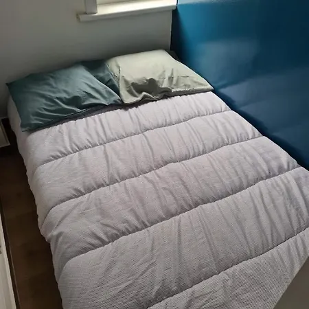 Avec Parking 50 M De La دي بان