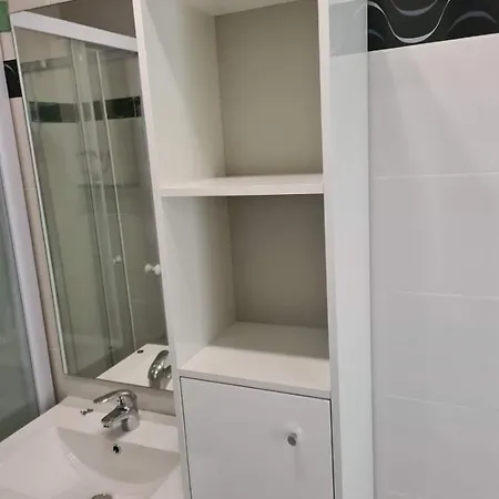 Avec Parking 50 M De La شقة *