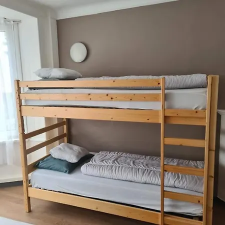 Avec Parking 50 M De La دي بان