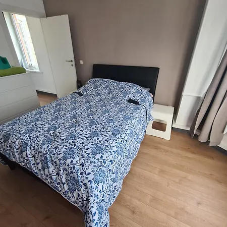 Apartment Avec Parking 50 M De La