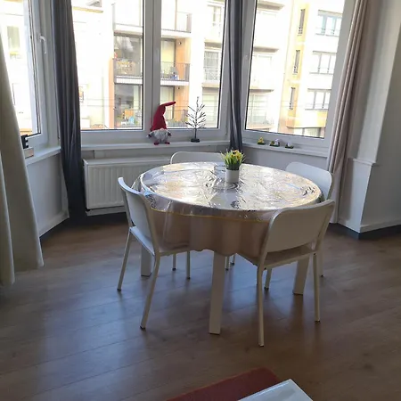Apartment Avec Parking 50 M De La