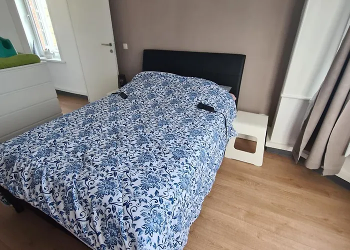 Appartement Avec Parking 50 M De La